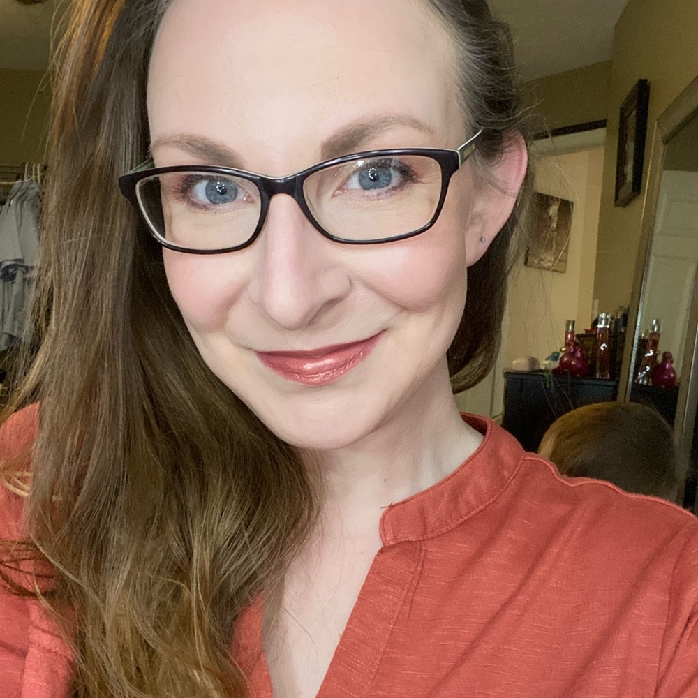 Meet your Posher, Lyndsey
